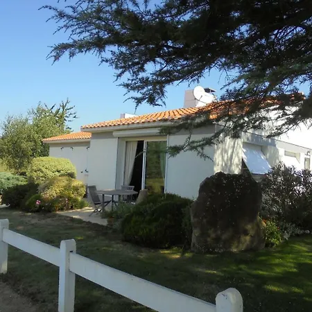 Un Ecrin De Verdure En Vendee Commequiers