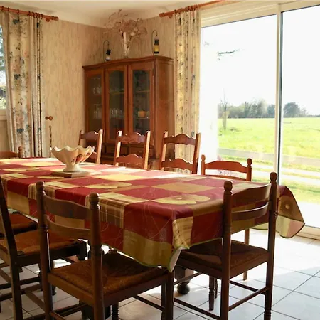 Un Ecrin De Verdure En Vendee بيت للعطل